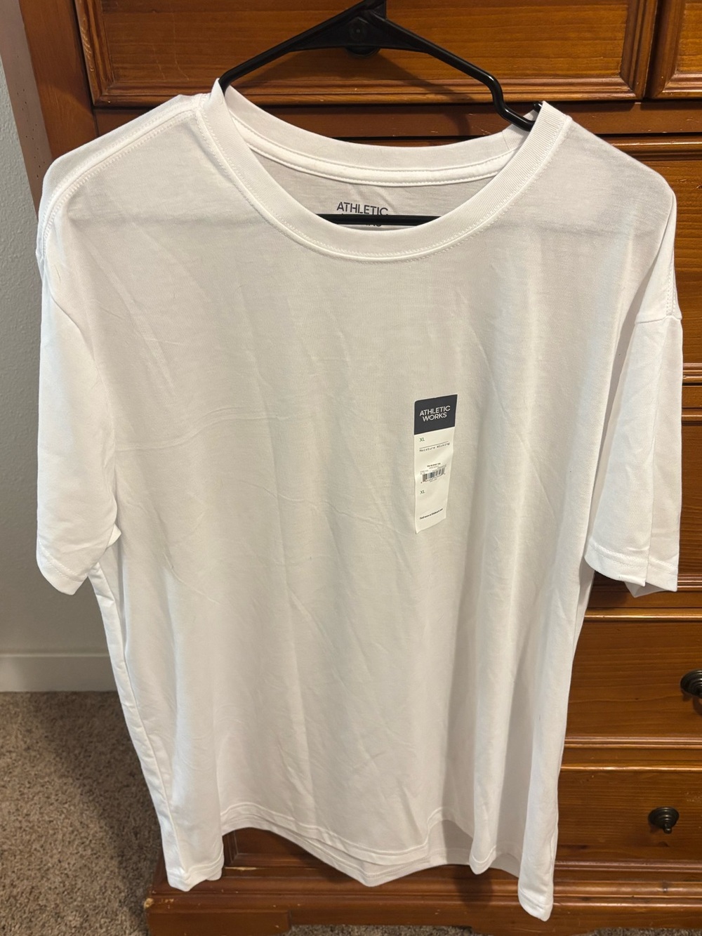 Athletic Works White Short Sleeve Crew Neck Tee